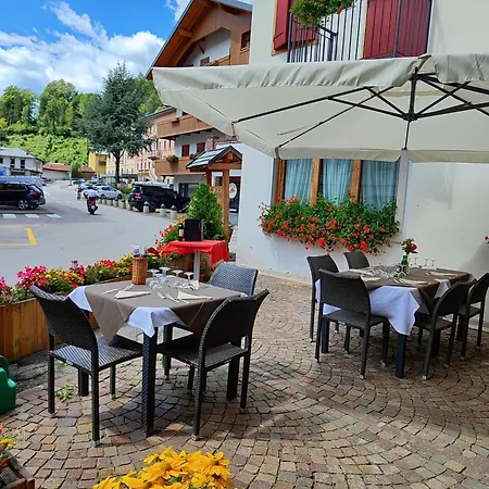 Al Sole Hotel Ristorante Dal 1870 Pieve di Cadore Exterior photo